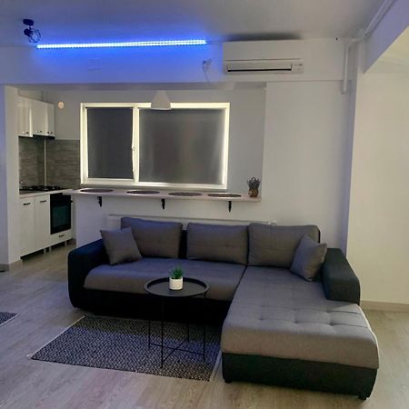 Black&White Suites Craiova Exteriör bild