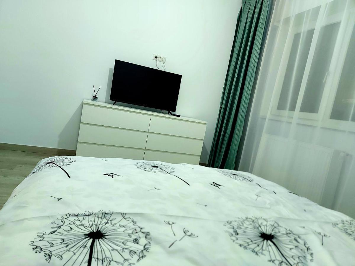 Black&White Suites Craiova Exteriör bild